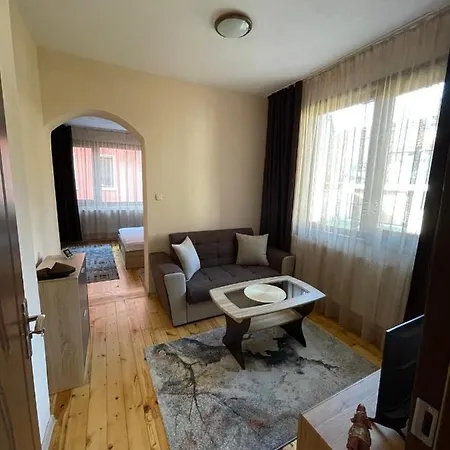 The Chestnut - кестените Appartamento Velingrad